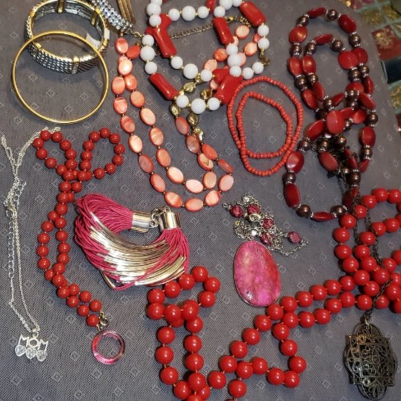 Estate Lot Vintage Jewelry Rhinestones Pink Turquoise 14 Pieces - Picture 5 of 9